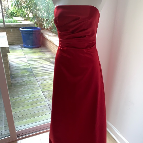 Evening Gown - Picture 1 of 3